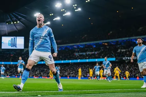 صباحك أوروبي.. صدمة لابورتا.. إصابة هالاند.. ولوكاكو ينقذ نابولي